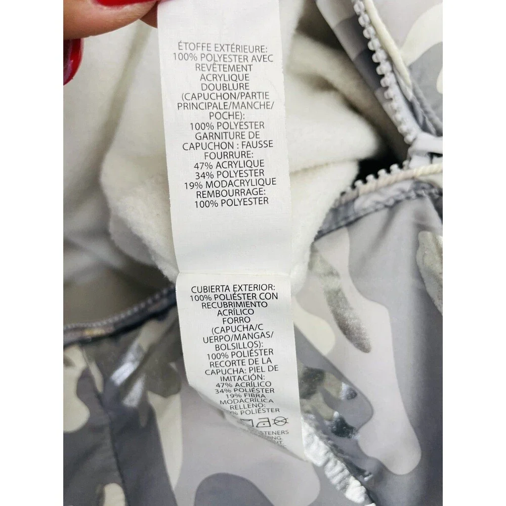 The Children’s Place Kids Silver Puffer Jacket Coat – Size 5/6 – Front Zip